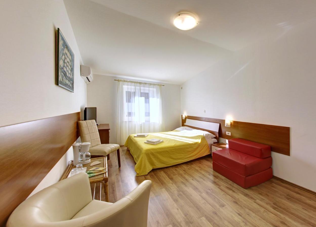 Apartments And Rooms Liburnija Opatija Room photo