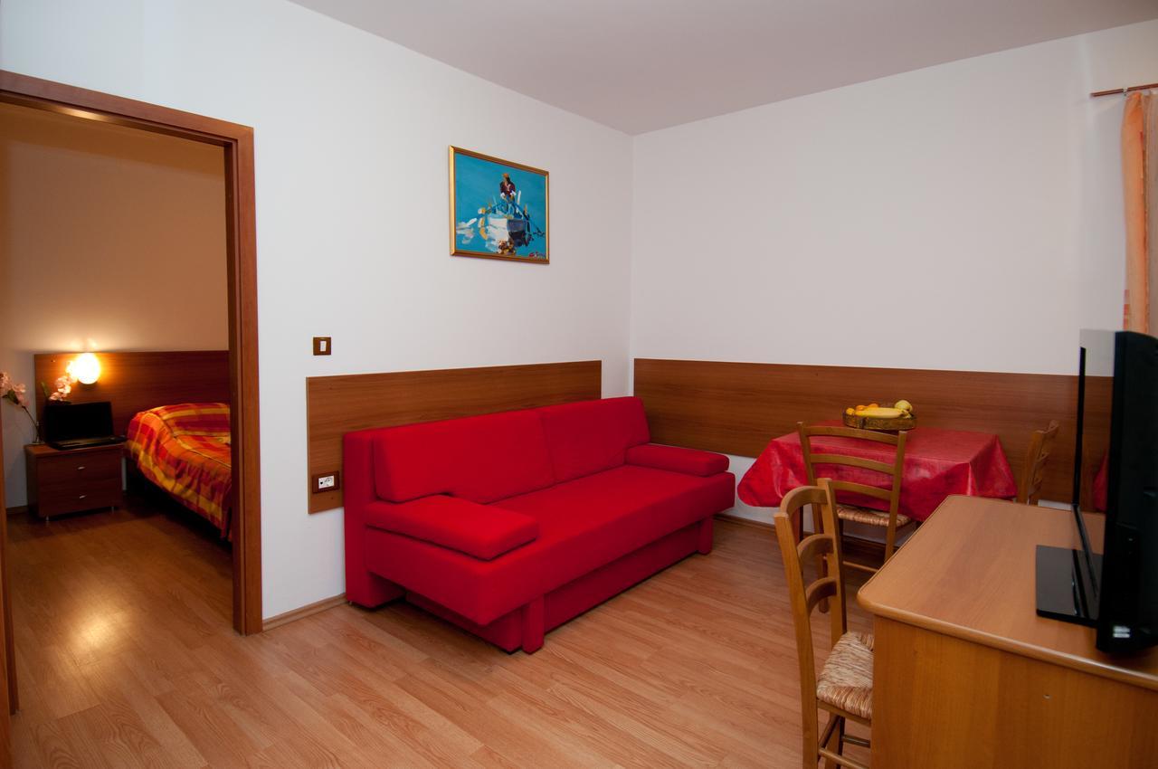 Apartments And Rooms Liburnija Opatija Exterior photo